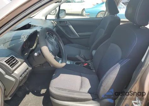 2016 Subaru Forester 2.5I Premium z USA, uszkodzony, nr VIN JF2SJAFC2GH464899